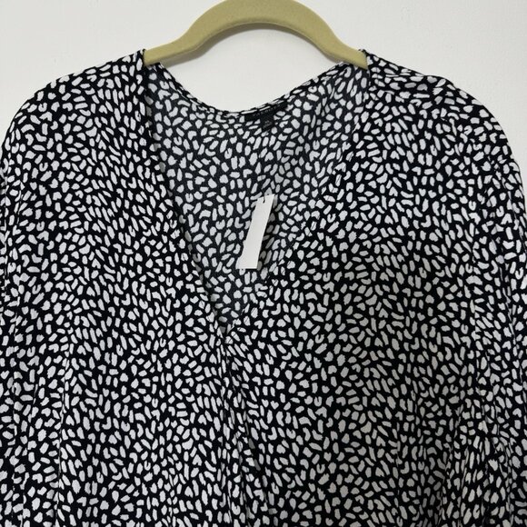 Talbots Women’s Faux Wrap Blouse Size XL Black White Long Sleeve New - Picture 2 of 9